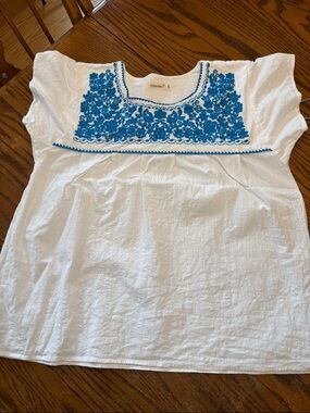 YZXDORWJ- White Peasant Blouse with Blue Floral Embroidery XXL